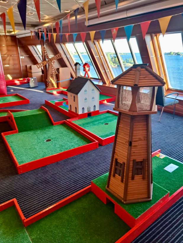 Completed MiniGolf project